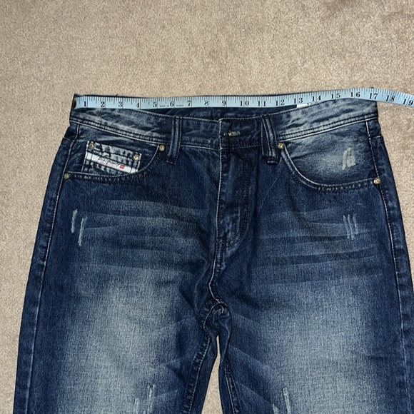 Men’s Diesel Kurren jeans. - Picture 2 of 10
